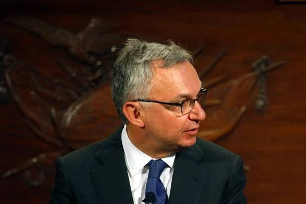 Top Sloan Kettering Cancer Doctor Resigns After Failing to Disclose Industry Ties
