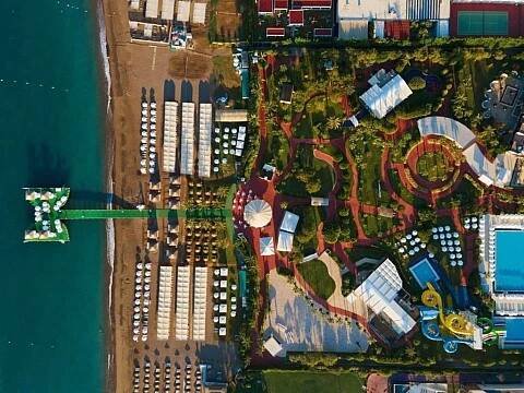 Miracle Resort (2)