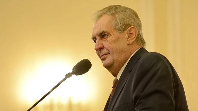 Prezident Zeman odsoudil ruskou invazi na Ukrajinu, požaduje tvrdé sankce