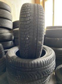 Zimní pneu dva ks 225 55 17 Stáří 2018 cena 1200 Kč