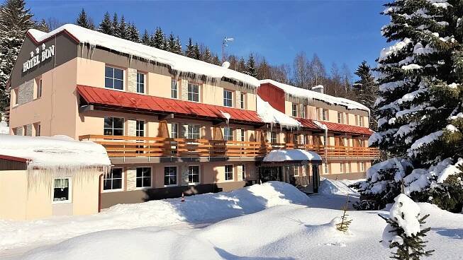 HOTEL BON - Prices & Reviews (Tanvald, Czech Republic)