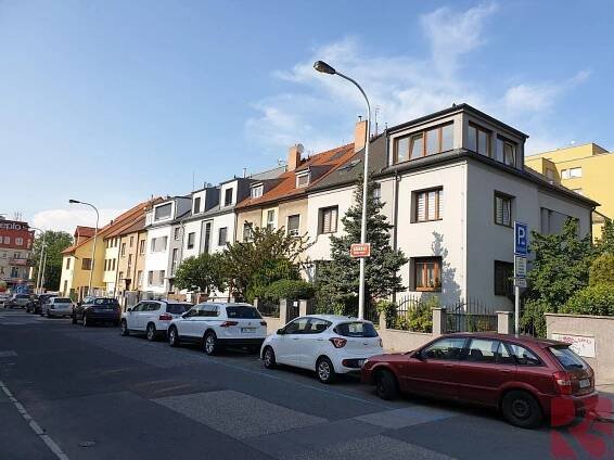 Náhorní, Praha 8 - Kobylisy