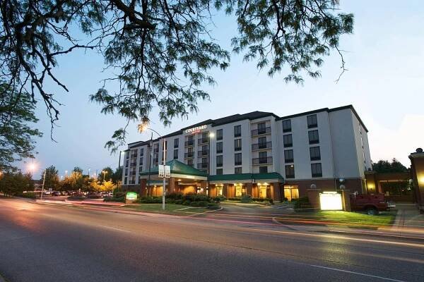 Courtyard by Marriott