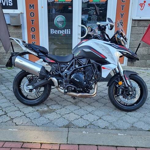 Benelli TRK 702,E5, ZÁRUKA 5 LET, AKCE KUFRY