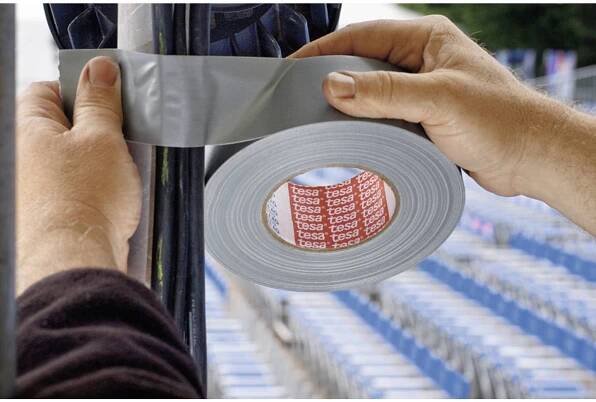 tesa 04688-00042-00 instalatérská izolační páska tesa® Professional černá (d x š) 25 m x 50 mm 1 ks