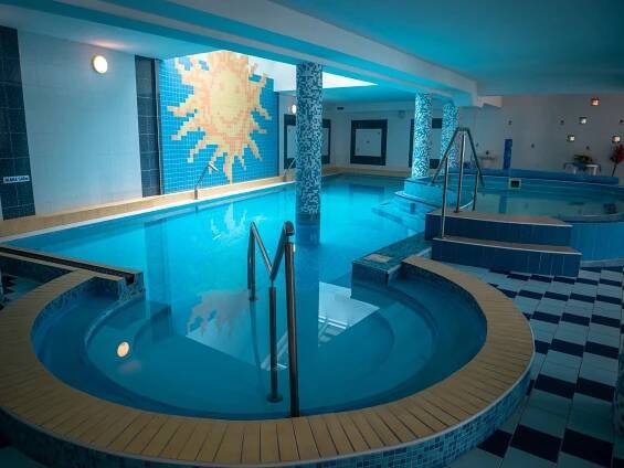 Relax v hotelu Vila Anna v Trenčianských Teplicích: polopenze, wellness i procedury