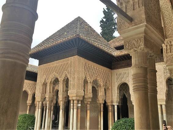 Granada Alhambra světový unikát ve Španělsku | Hana Machalová - Cestujte chytře, levně a často