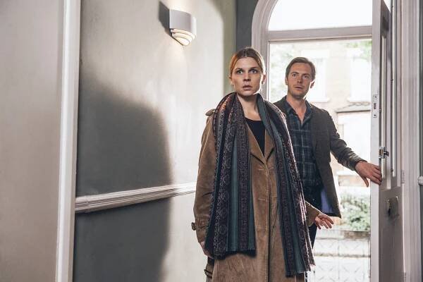 Hvězda seriálu The Crown se po sedmi letech rozešla s manželem
