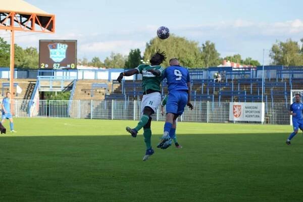 Podívejte se: Sestupující Heřmanice prohrály v Havířově, na hřišti se i boxovalo