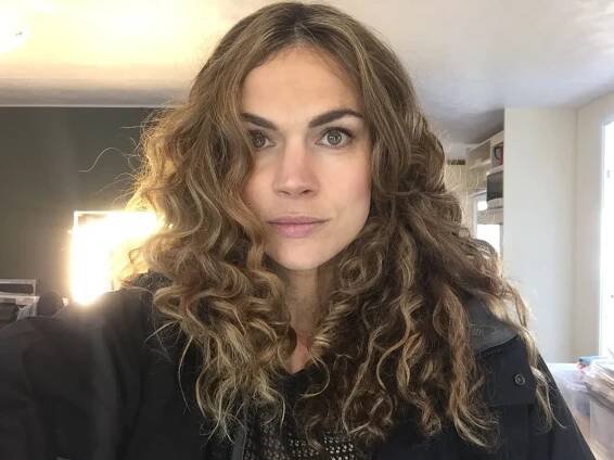 Anna Drijver