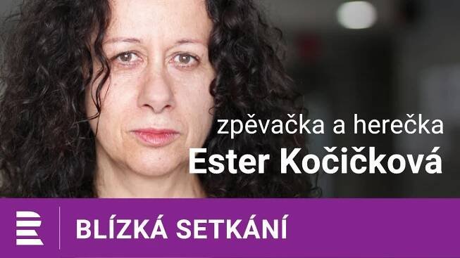 Jsem polyester české kulturní scény. Hladká a příjemná, žertuje Ester Kočičková