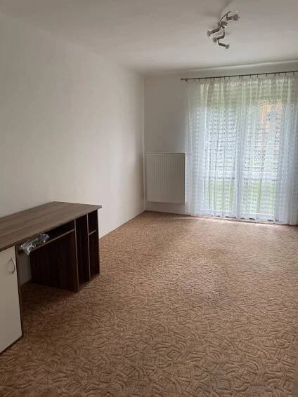 Psací stůl - Pronájem bytu 2+1 49 m², Zborovská, Šumperk
