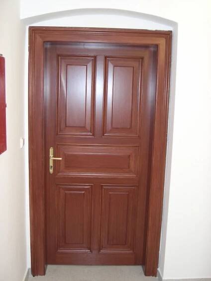 Dvere a brány -
