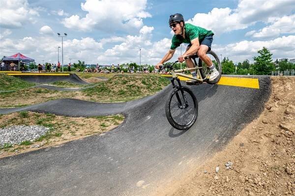 show na pumptracku