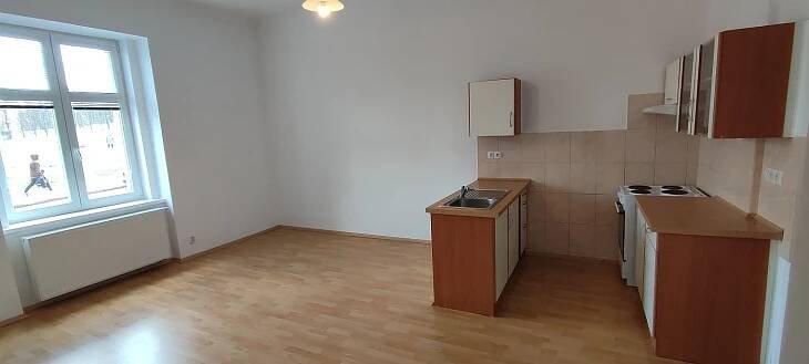 
Pronájem – byt 2+kk v rozšířeném centru Chebu, ul.
K Nemocnici.

, K Nemocnici 1186/16, 350 02 Cheb