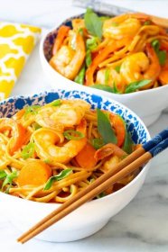 Thai Shrimp Curry Noodle Bowls