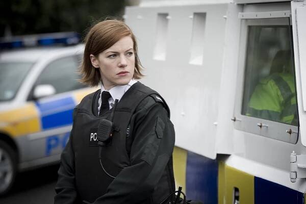 Pád - Viditelná temnota - Z filmu - Niamh McGrady