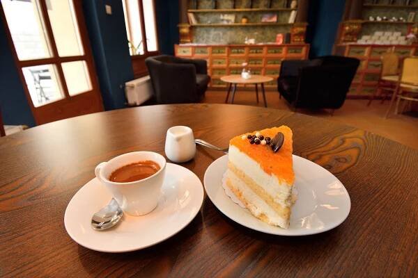 APATYKA CAFÉ - Nové Hrady | Kavárna blízko mě | Zamluvit nyní