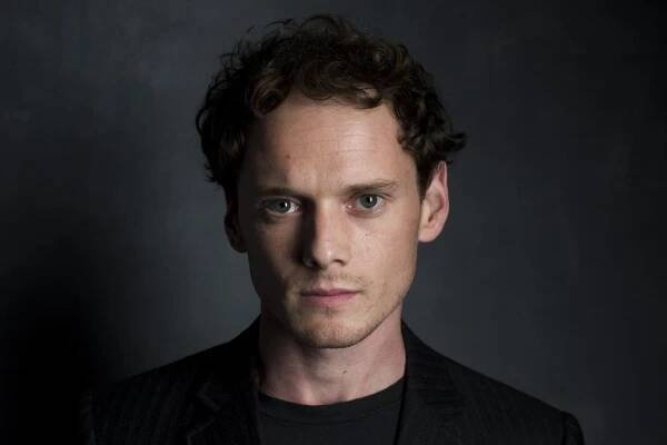Anton Yelchin, actor in 'Star Trek' films, dies in freak car accident at age 27 - Los Angeles Times