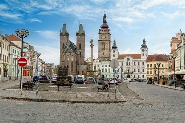 Restaurace – Velké náměstí, Hradec Králové | GALO REALITY