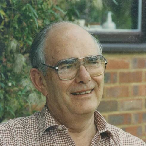 Peter Davison, Orwell Scholar on a Monumental Scale, Dies at 95