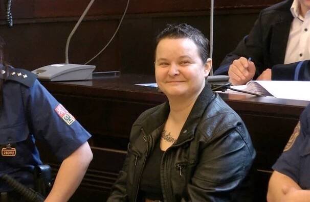 Soud odložil případ policejního zásahu proti Sudků, oběť zkolabovala