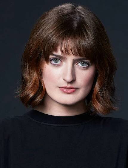 Chloe Troast Headshot