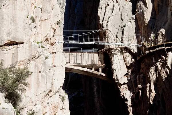 Královská stezka (el caminito del rey) v soutěsce chorro, malaga provin — Stock obrázek