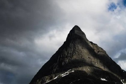 Dovrefjell – Sunndalsfjella National Park - SUMMIT CAIRN