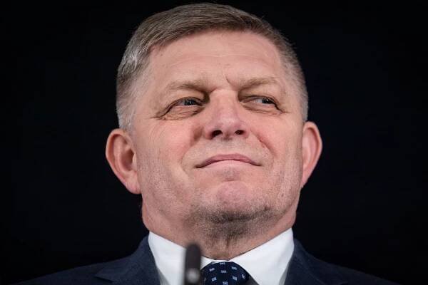 Skutočne sa Robert Fico stal obeťou diskreditácie? Opäť sme sa pozreli, na čom stálo obvinenie premiéra