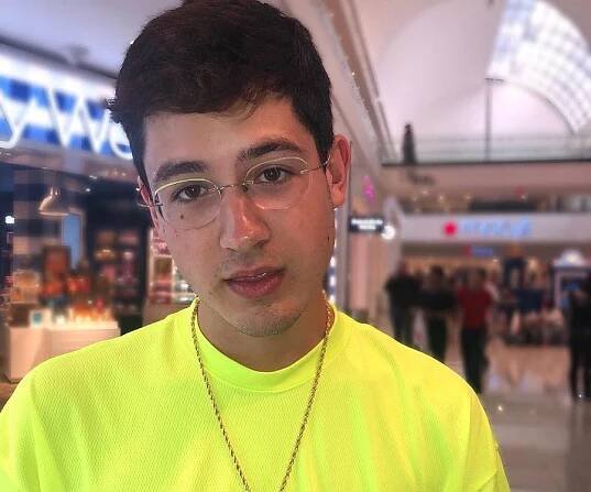Drew Phillips - Bio, Facts, Family Life of YouTuber