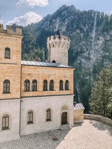 Schloss Neuschwanstein mit Kindern - notfrombadparents.com