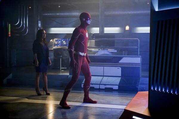 Flash - Into the Void - Z filmu - Danielle Nicolet, Grant Gustin