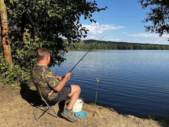 Pohoda u mohelnického Bagru. Krásné prostředí láká výletníky i kempaře