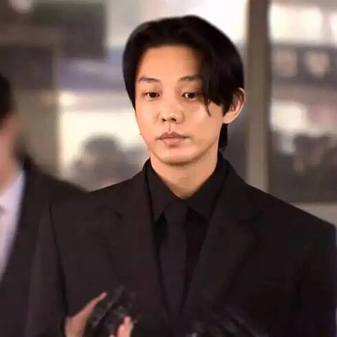Yoo Ah In 9