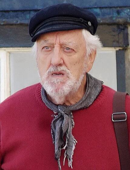 Bernard Cribbins - Wikipedia