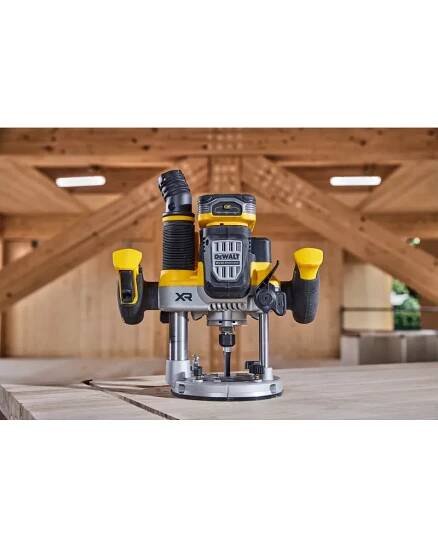 DeWalt DCW620H2 aku bezuhlíková horní fréza 18V/2*5Ah, kleštiny 8+12mm, 110 Váha zařízení 3.6 kg