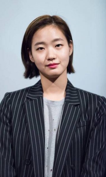 Kim Go-Eun - AsianWiki