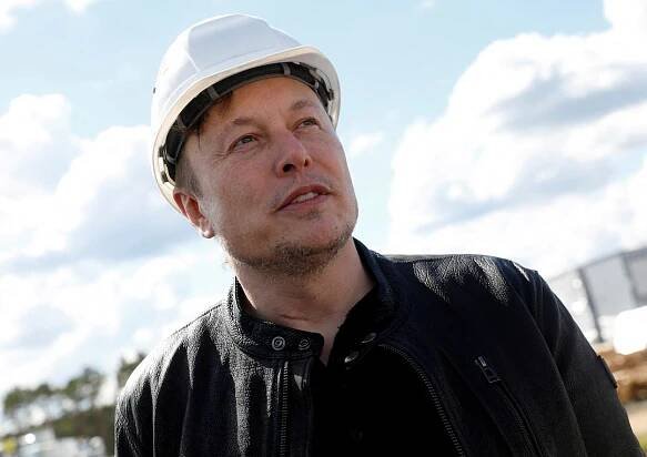Bezos, Musk i Bloomberg: 25 nejbohatších Američanů téměř neplatí daně, v USA to vyvolalo vášně