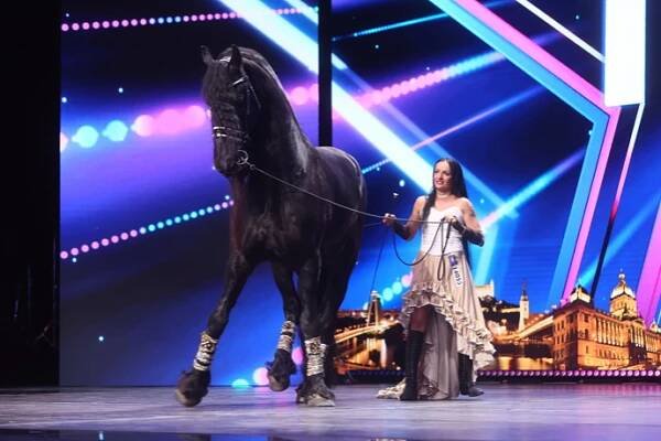 FOTO: Show Česko Slovensko má talent poprvé zažije tanec s koněm. – stránka 51