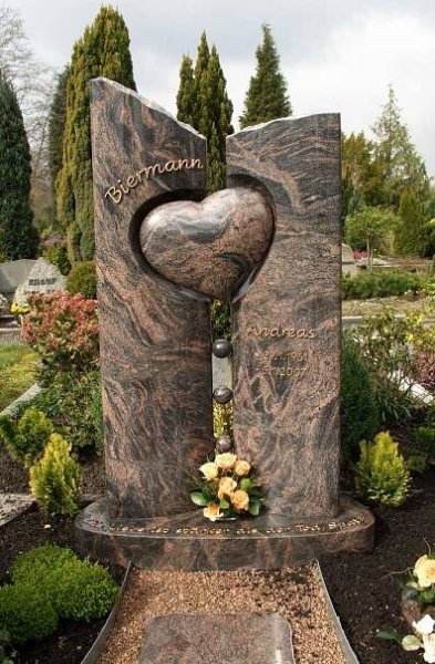 Erdbestattungen – Naturstein Determann