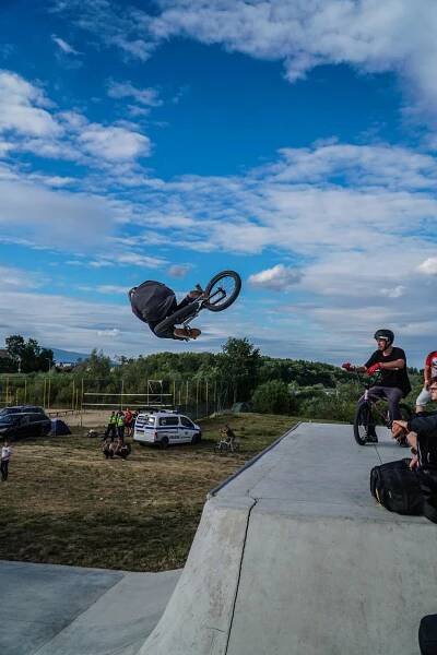 JUNKRIDE CREW TRIP / 1. KOLO SVK BMX POHÁRA NÁMESTOVO - JUNKRIDE Freestyle BMX shop, park, crew and more since 2010