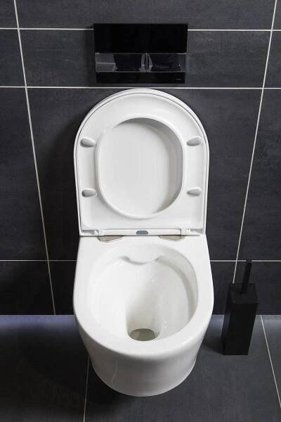 WC závěsné SAT Brevis včetně prkénka softclose, zadní odpad SATBRE010RREXP