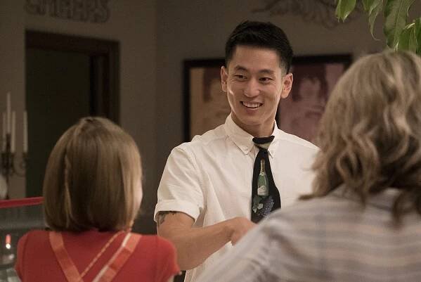 Single Parents - A Leash Is Not a Guinea Pig - Z filmu - Jake Choi