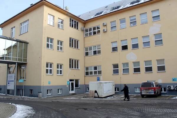 Kvačková boj o nymburskou radnici nevzdává. I přes práci v Karlových Varech