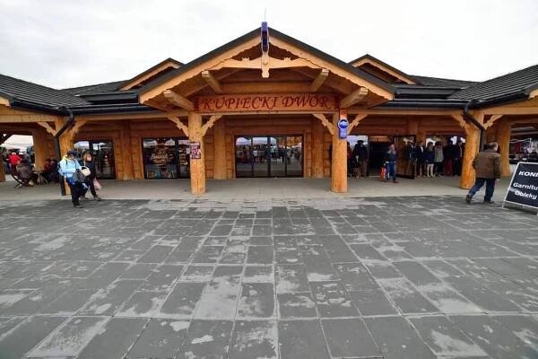 Slovenský zväz záhradkárov Nitrianske Rudno organizuje dňa 12.10.2024 zájazd do Nowého Targu cena zájazdu na osobu je 15€ 
Blizssie informacie ohľadne dopravy a detailov zájazdu u pani Jurenkovej na T.č. +421908743612