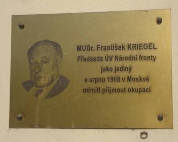 RECENZE: Muž, který stál v cestě. František Kriegel proti Moskvě a Gustavu Husákovi