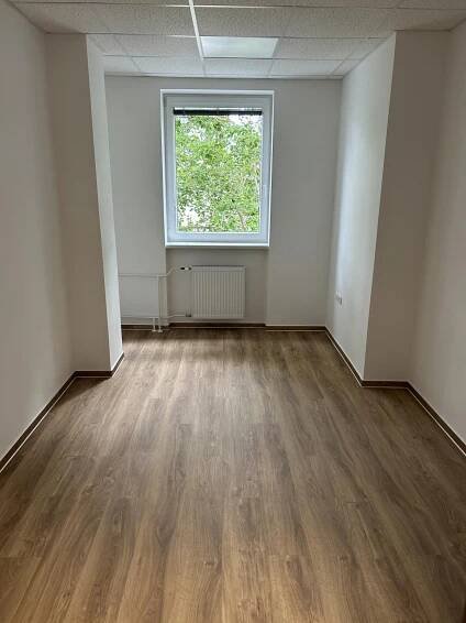 Pronájem části výrobní/skladové haly s kancelářským a sociálním zázemím Brno, Medlánky