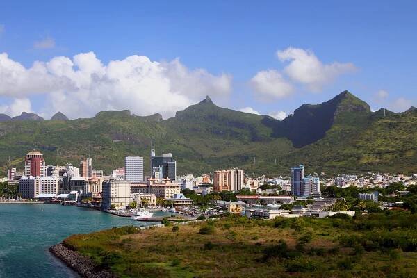 Port Louis – photobeginner/Shutterstock
