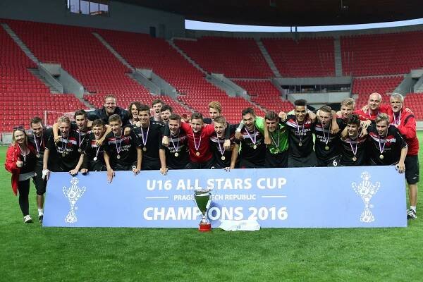 Soubor:SK Slavia Praha vítěz ASC 2016.jpg – Wikipedie